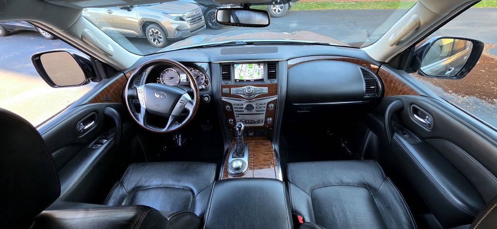 Photo 13 of this INFINITI QX80