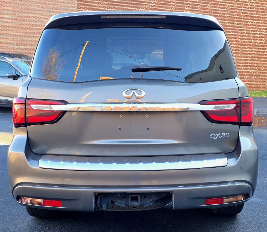 Photo 6 of this INFINITI QX80