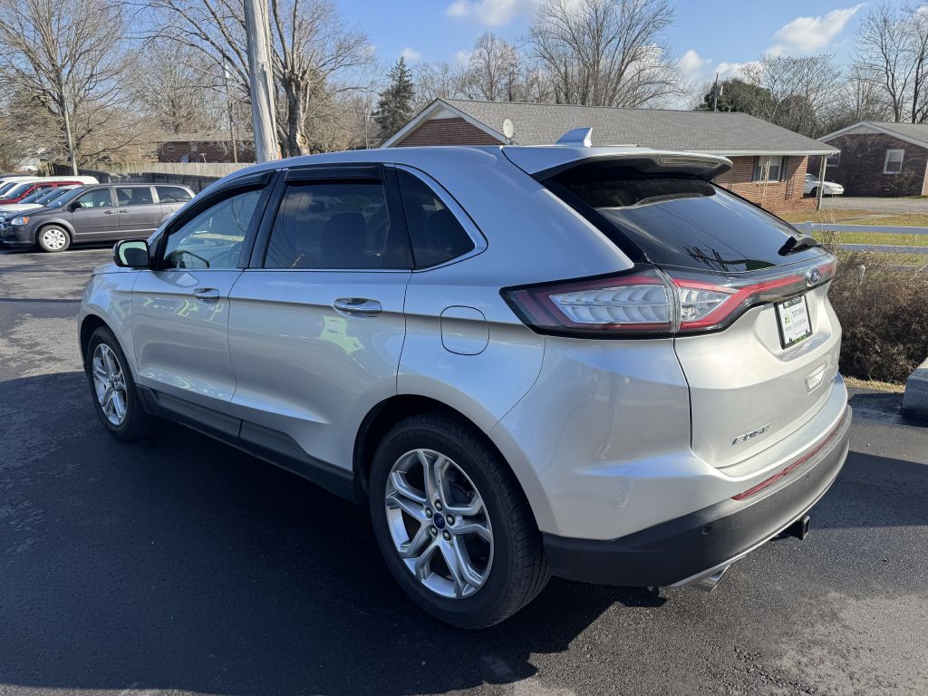 Photo 6 of this FORD EDGE