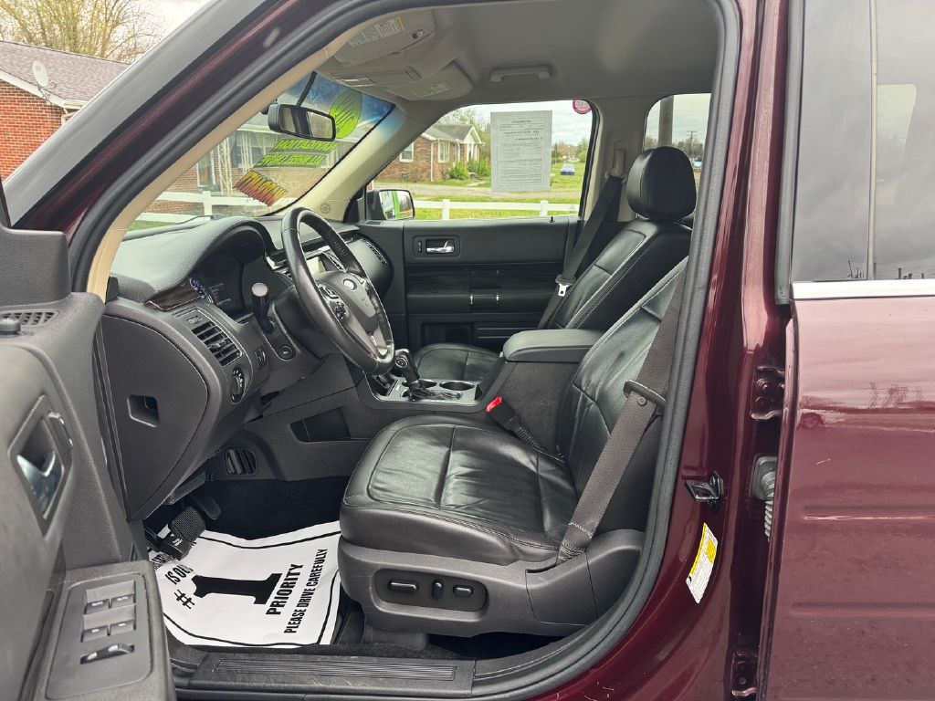 Photo 8 of this FORD FLEX