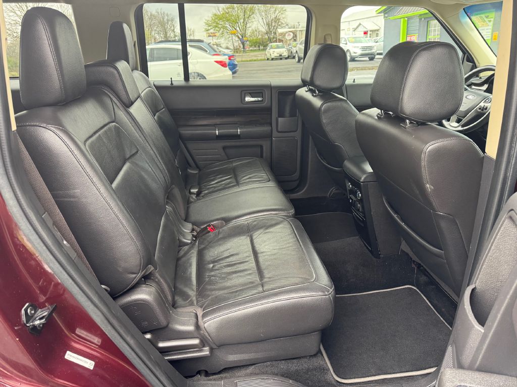 Photo 10 of this FORD FLEX