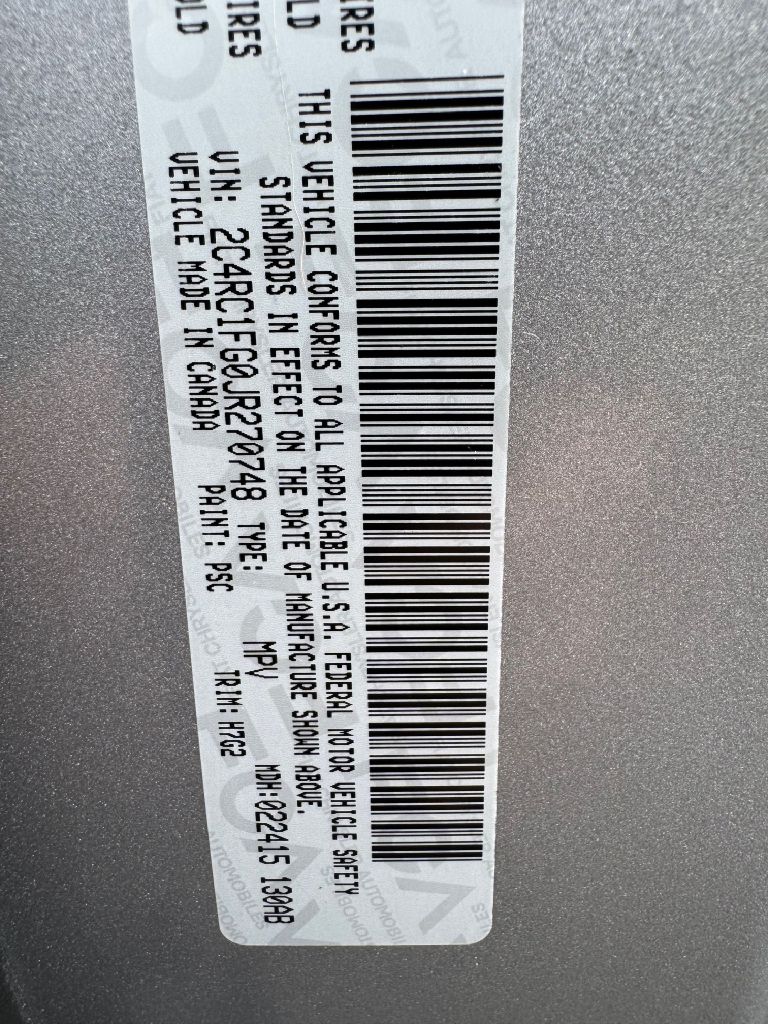 Photo 17 of this CHRYSLER PACIFICA