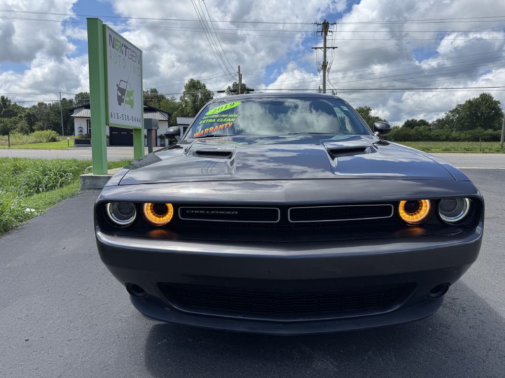 Photo 2 of this DODGE CHALLENGER