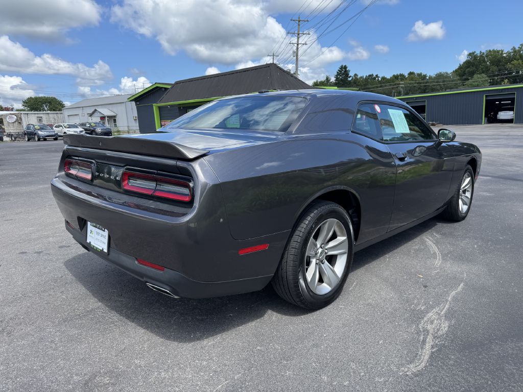 Photo 4 of this DODGE CHALLENGER
