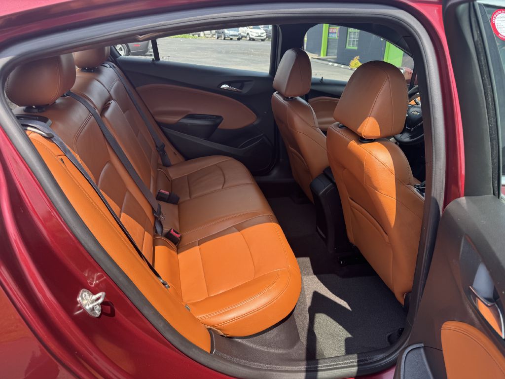 Photo 10 of this CHEVROLET CRUZE