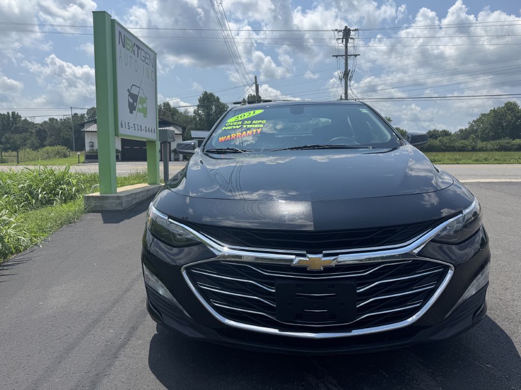 Photo 2 of this CHEVROLET MALIBU