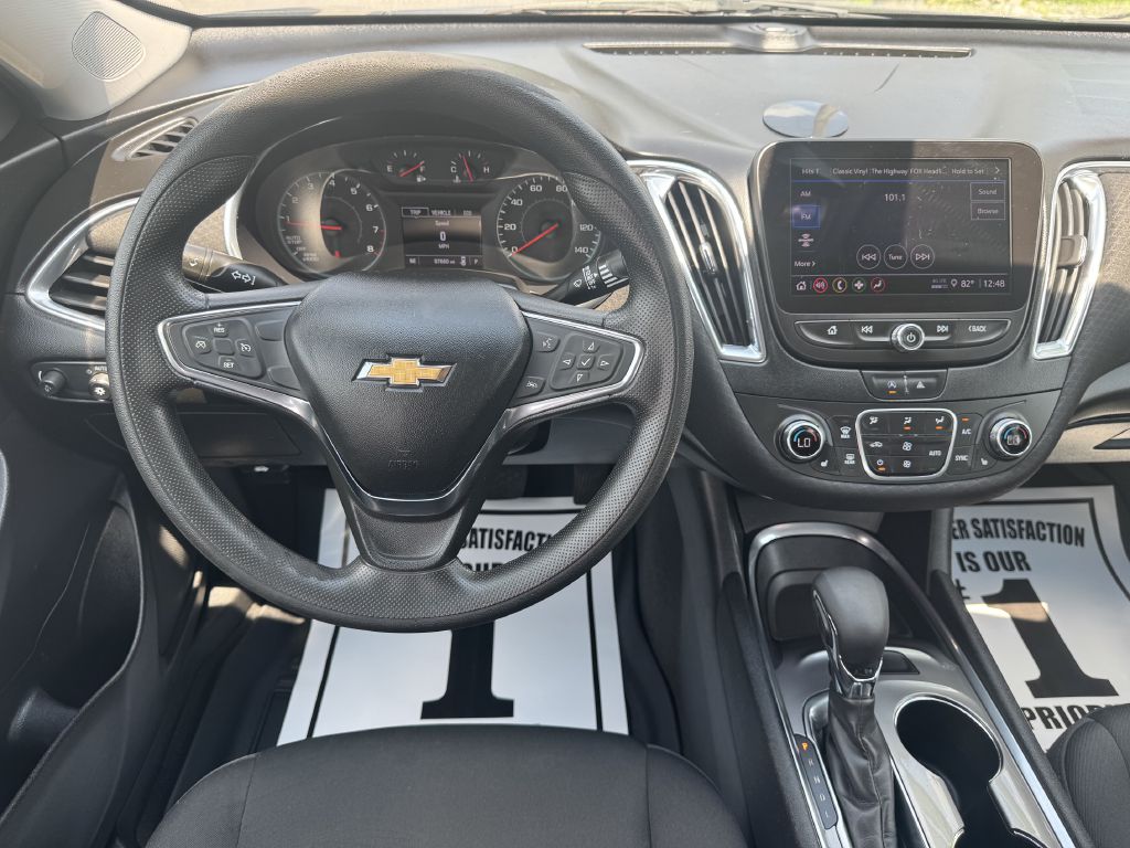Photo 11 of this CHEVROLET MALIBU