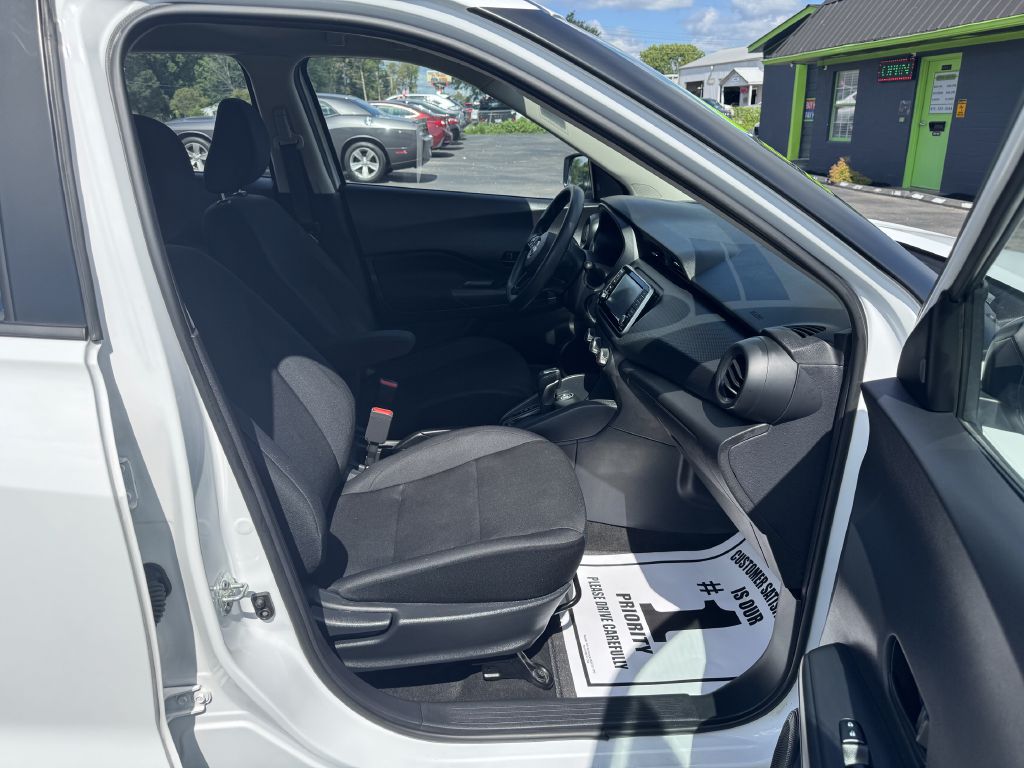 Photo 9 of this NISSAN KICKS