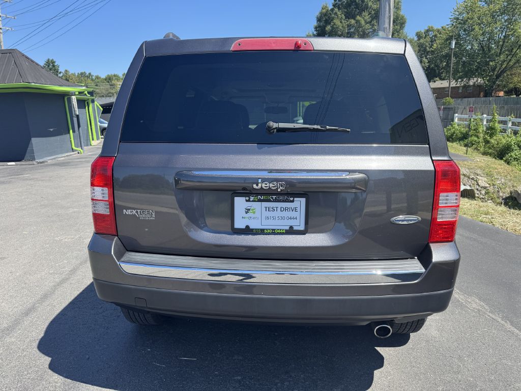 Photo 5 of this JEEP PATRIOT