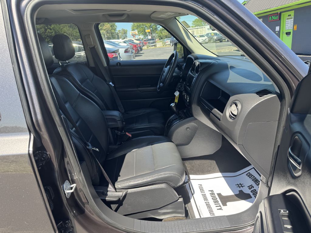 Photo 9 of this JEEP PATRIOT