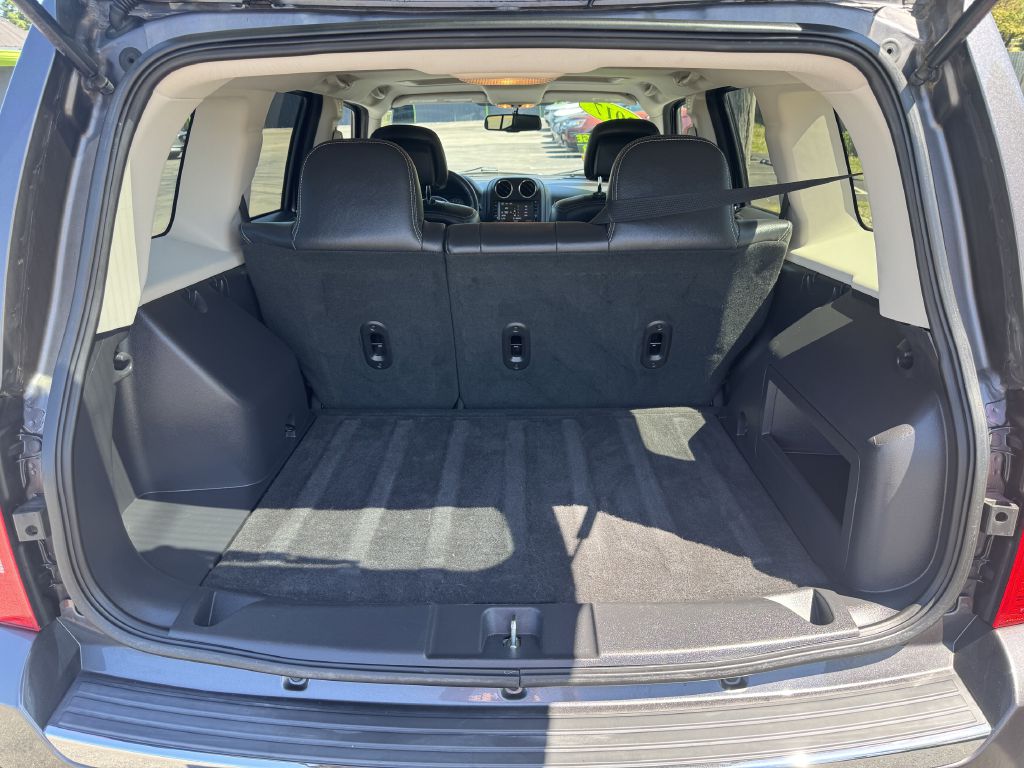 Photo 11 of this JEEP PATRIOT