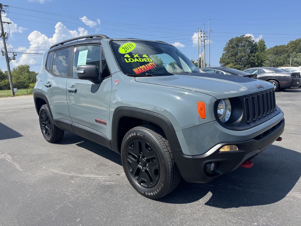 Photo 3 of this JEEP RENEGADE