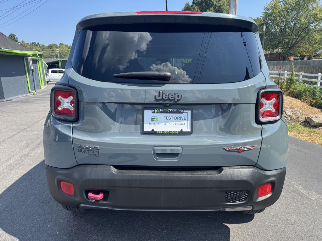 Photo 5 of this JEEP RENEGADE