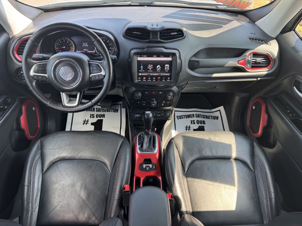Photo 7 of this JEEP RENEGADE
