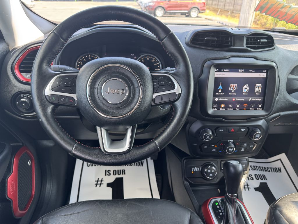 Photo 12 of this JEEP RENEGADE