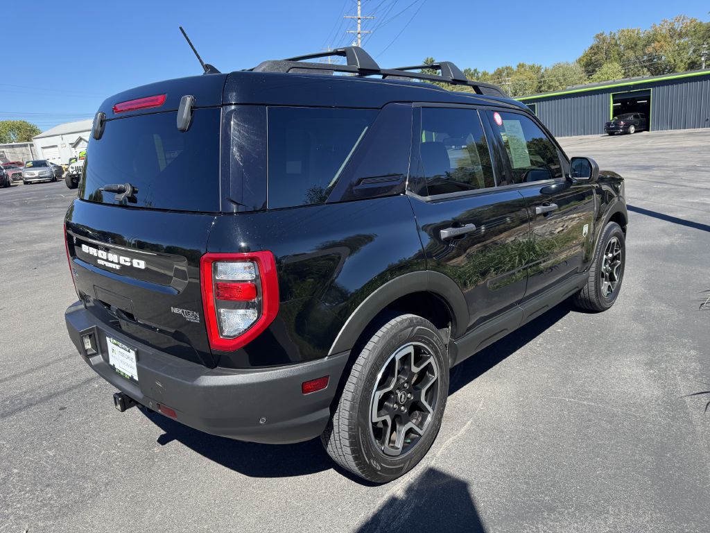 Photo 4 of this FORD BRONCO SPORT