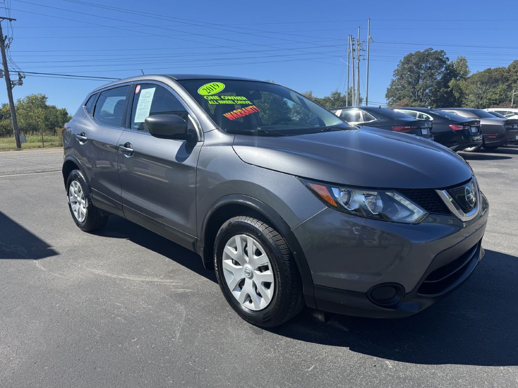 Photo 3 of this NISSAN ROGUE SPORT