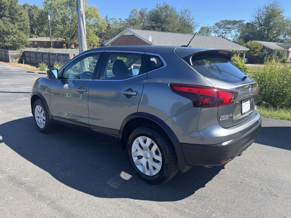 Photo 6 of this NISSAN ROGUE SPORT