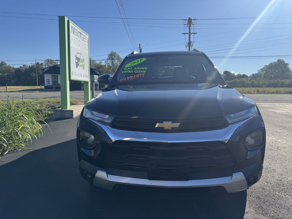 Photo 2 of this CHEVROLET TRAILBLAZER