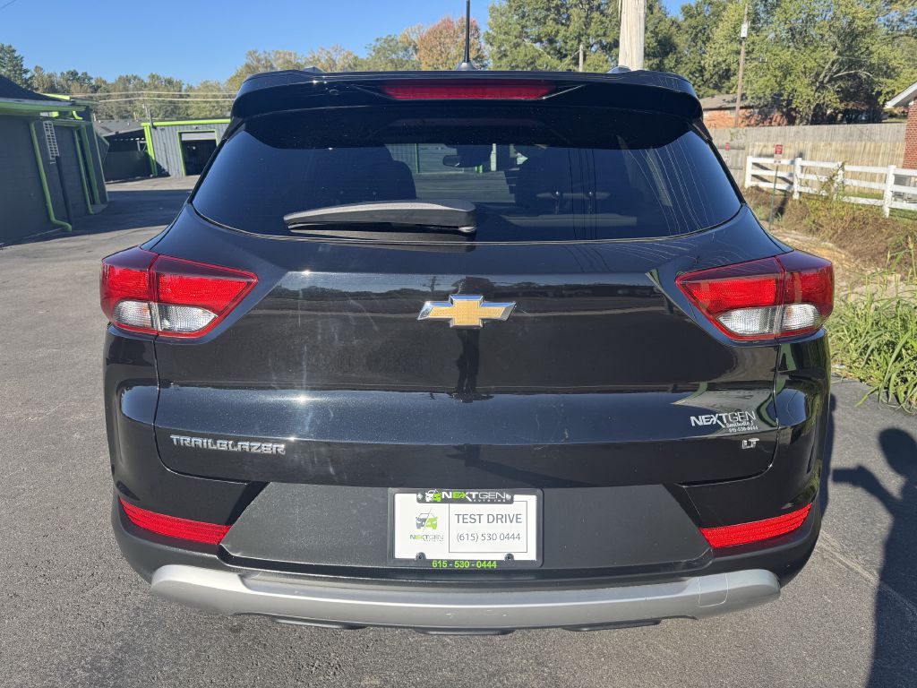 Photo 5 of this CHEVROLET TRAILBLAZER