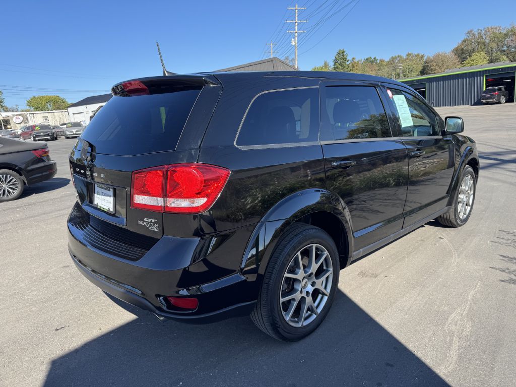 Photo 4 of this DODGE JOURNEY