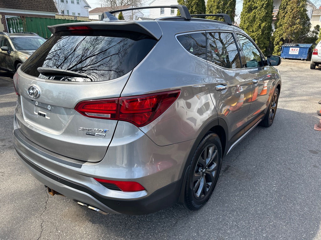 Photo 5 of this HYUNDAI SANTA FE SPORT