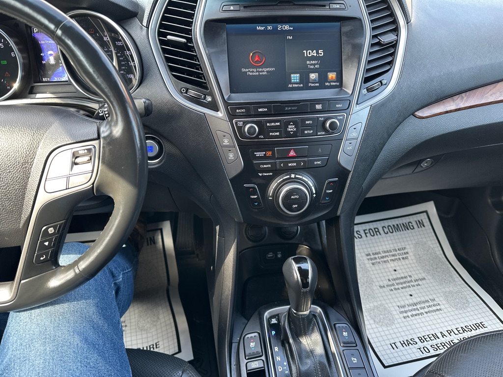 Photo 12 of this HYUNDAI SANTA FE SPORT