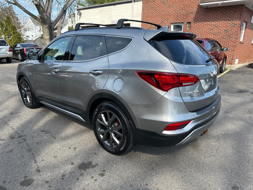 Photo 3 of this HYUNDAI SANTA FE SPORT