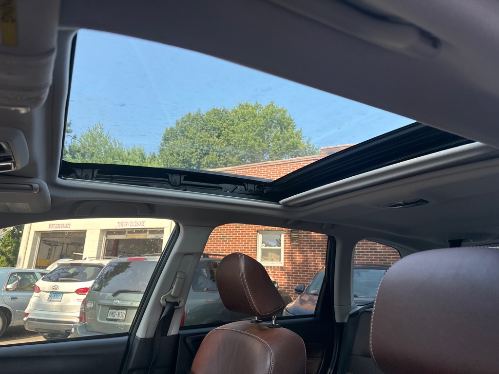 Photo 10 of this SUBARU FORESTER
