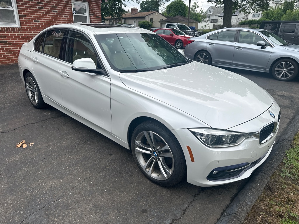 Photo 7 of this BMW 330