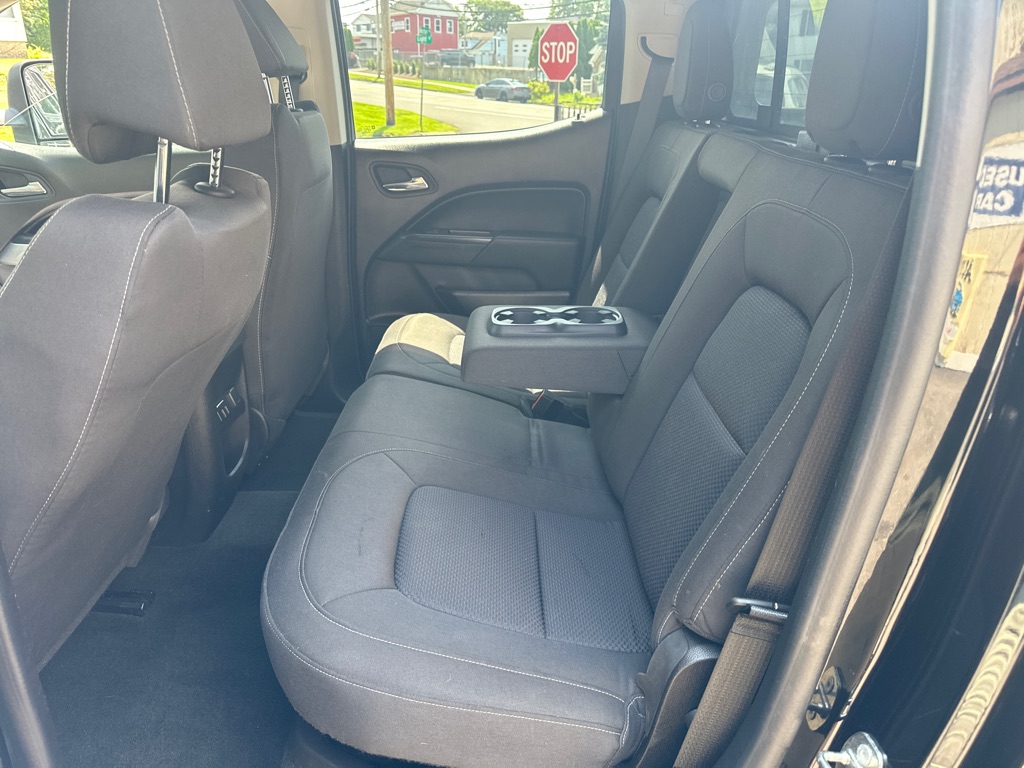 Photo 11 of this CHEVROLET COLORADO