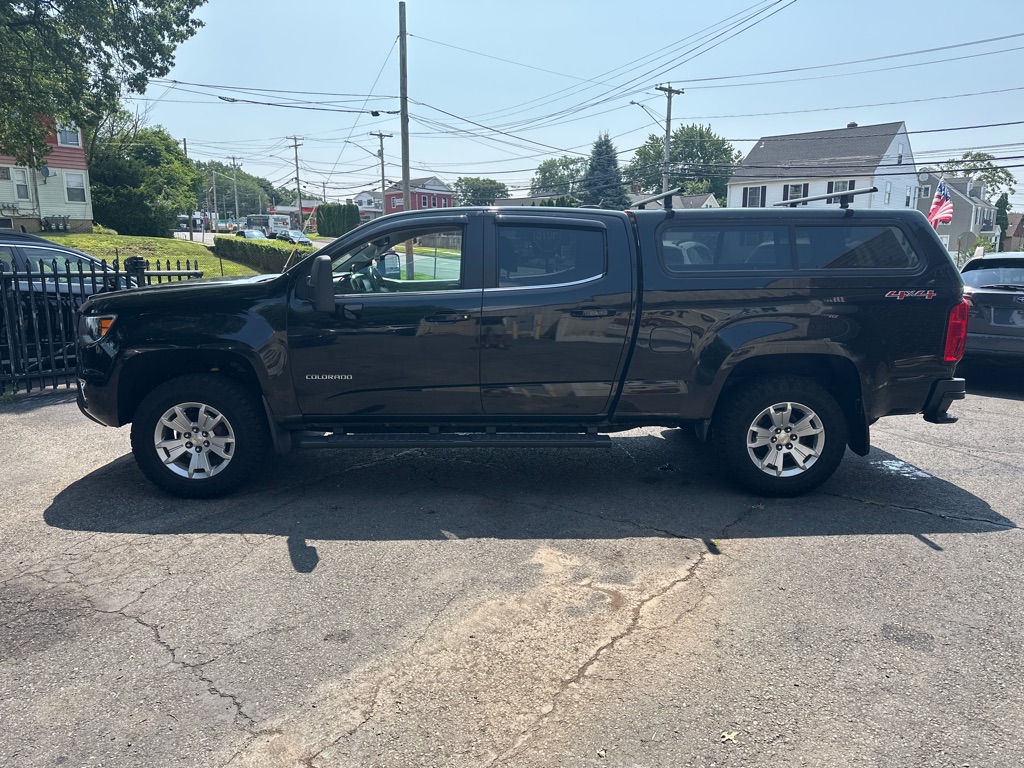 Photo 2 of this CHEVROLET COLORADO