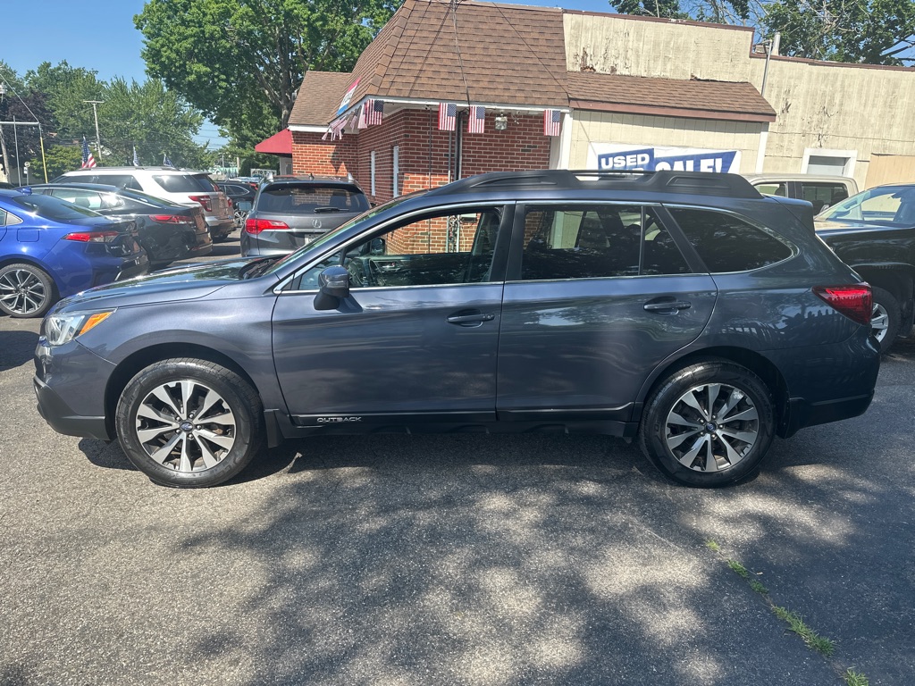Photo 2 of this SUBARU OUTBACK