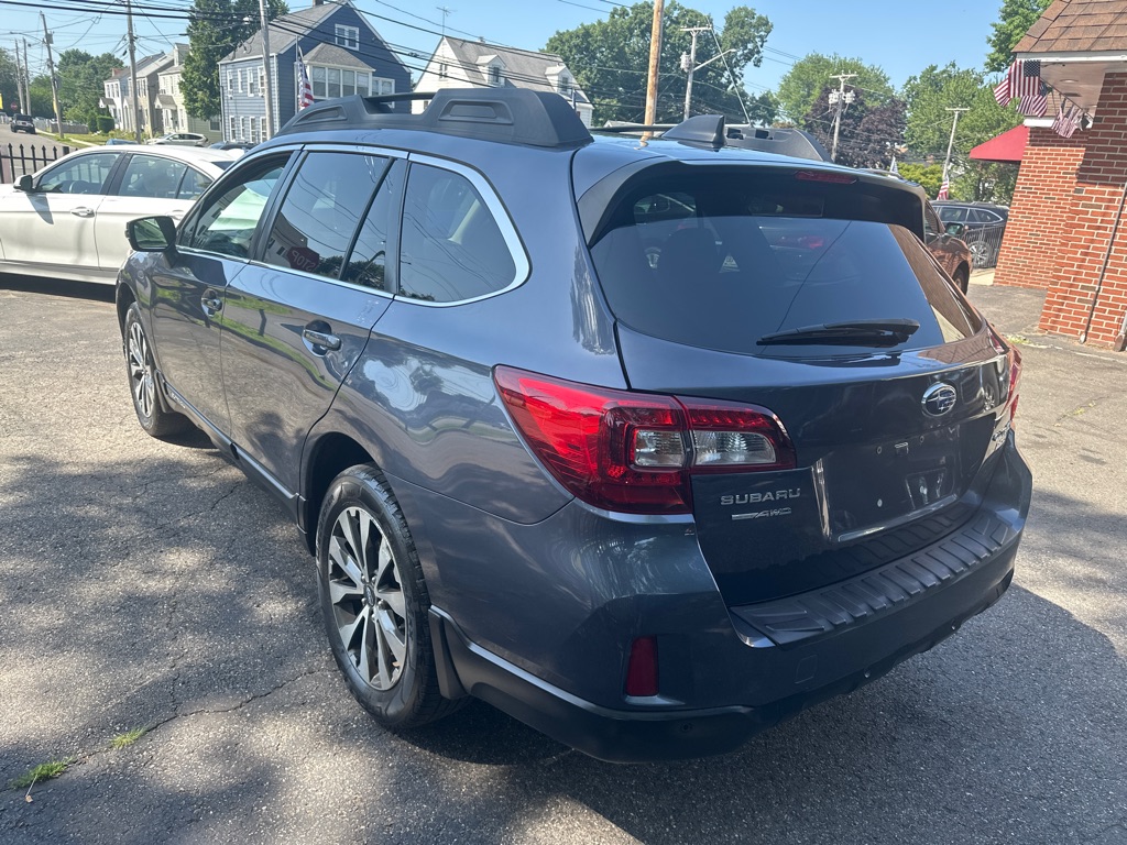 Photo 3 of this SUBARU OUTBACK