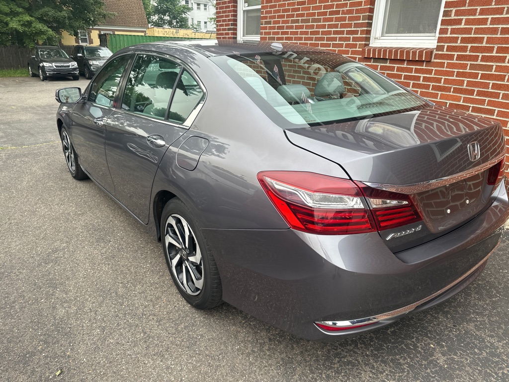 Photo 3 of this HONDA ACCORD