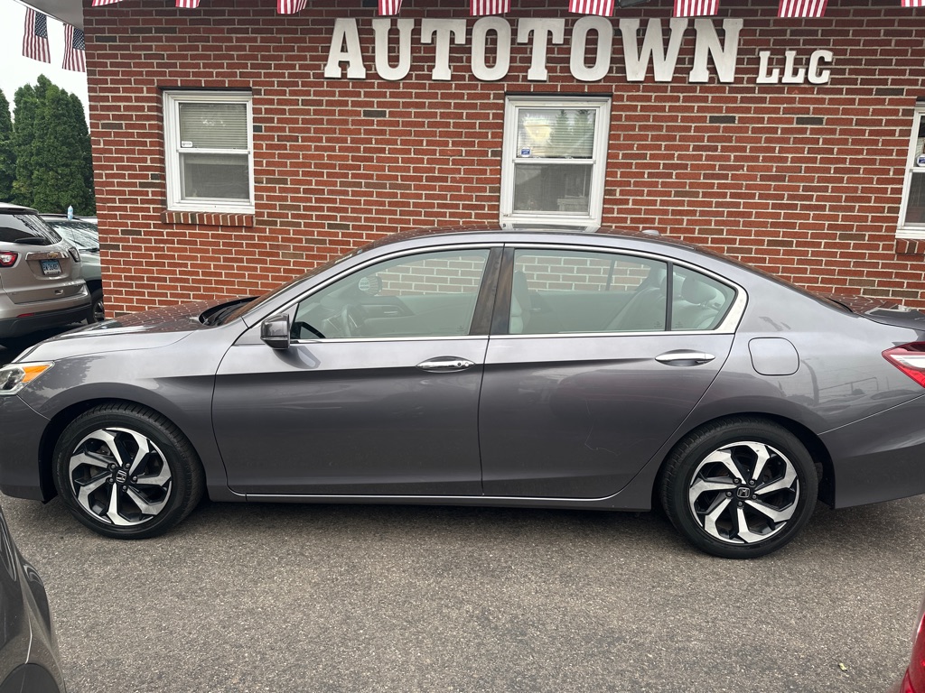 Photo 2 of this HONDA ACCORD