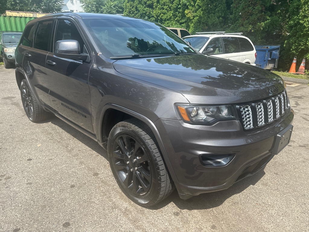 Photo 7 of this JEEP GRAND CHEROKEE
