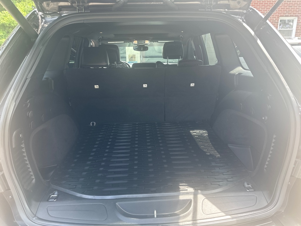 Photo 14 of this JEEP GRAND CHEROKEE