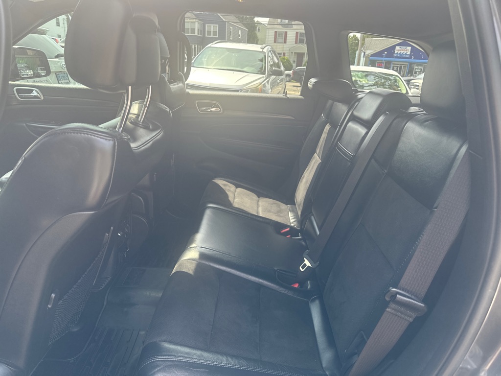 Photo 11 of this JEEP GRAND CHEROKEE