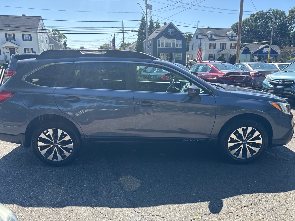 Photo 6 of this SUBARU OUTBACK