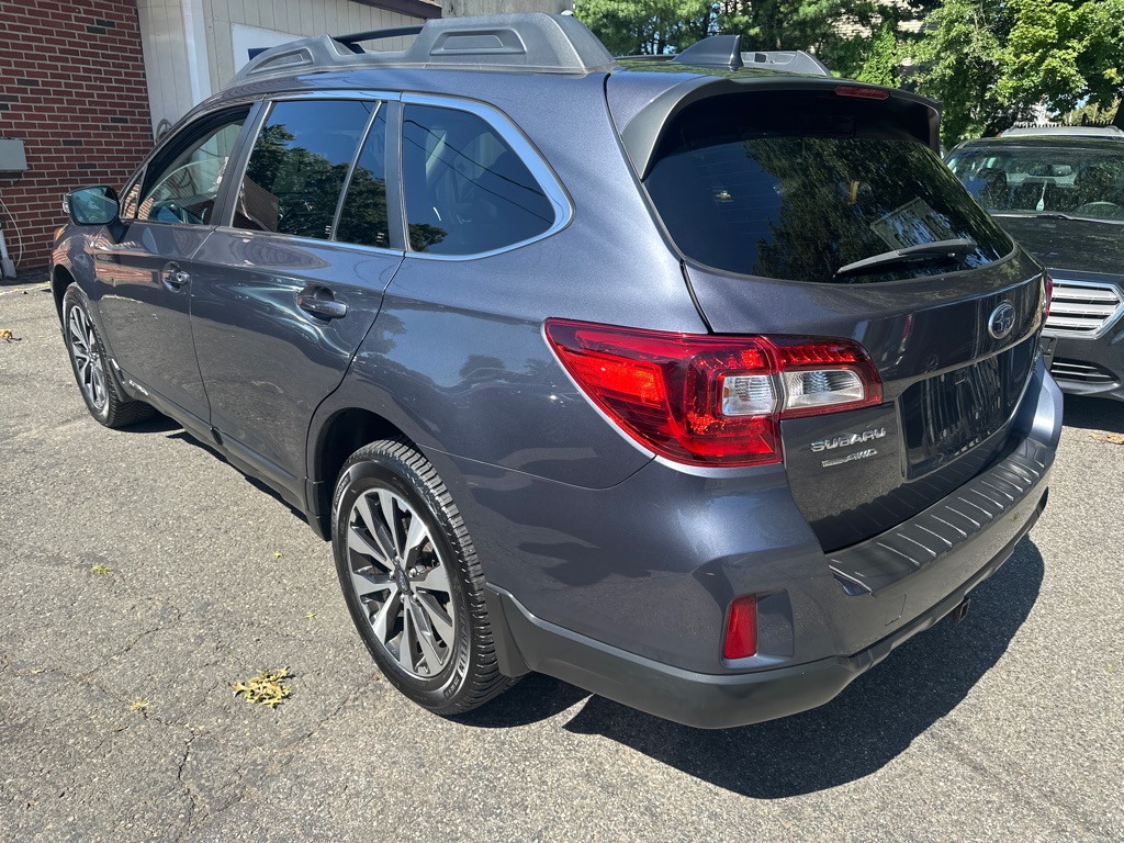 Photo 3 of this SUBARU OUTBACK