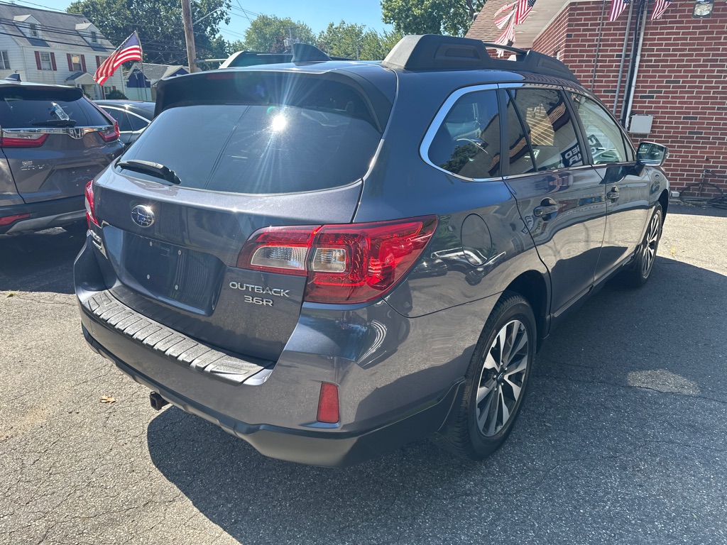 Photo 5 of this SUBARU OUTBACK