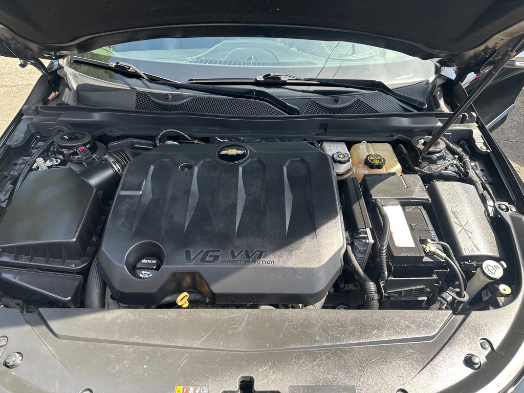 Photo 14 of this CHEVROLET IMPALA