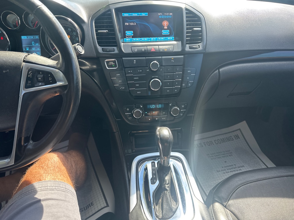 Photo 11 of this BUICK REGAL