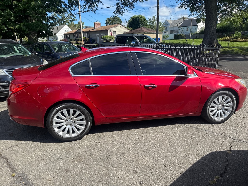 Photo 6 of this BUICK REGAL