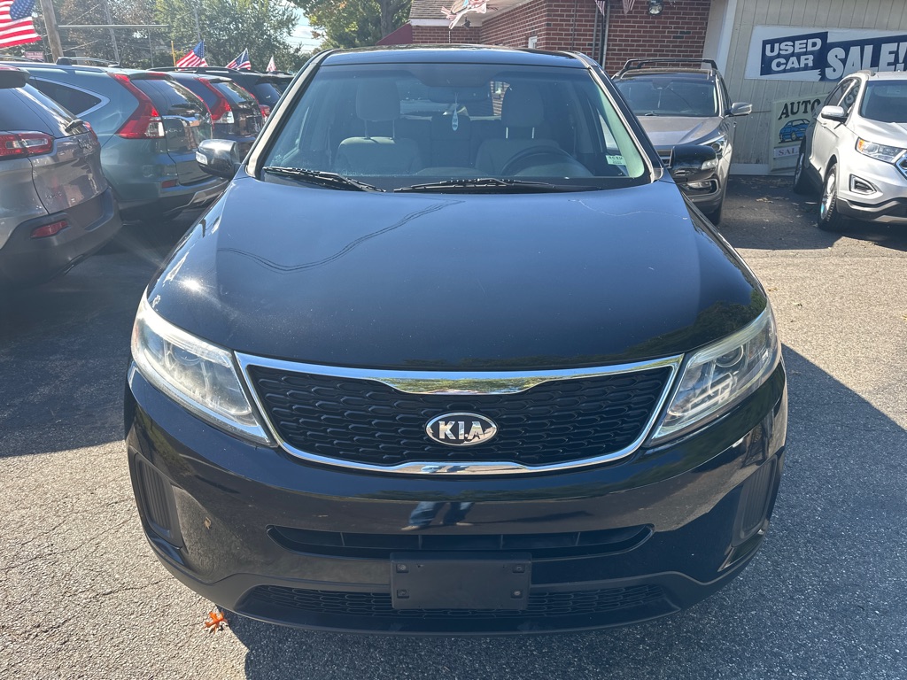 Photo 8 of this KIA SORENTO