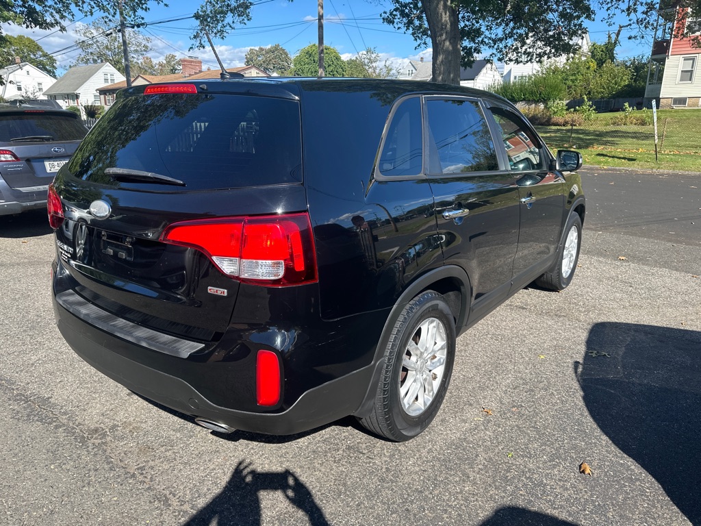 Photo 5 of this KIA SORENTO