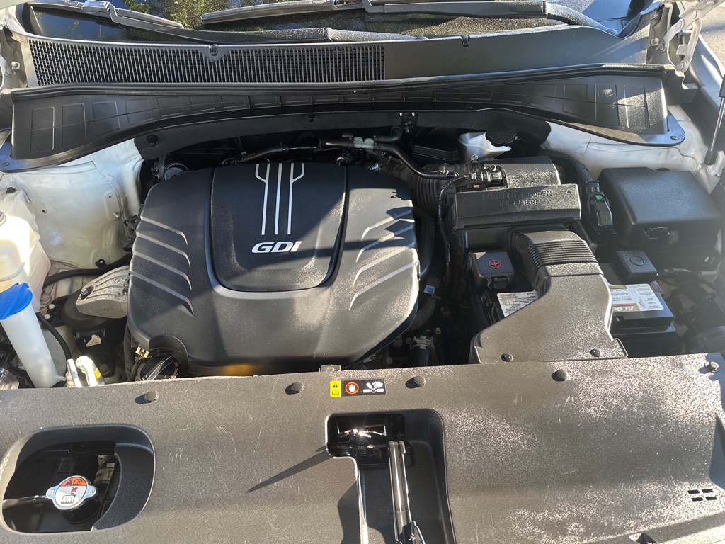 Photo 13 of this KIA SORENTO