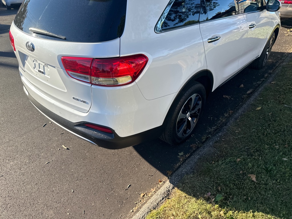Photo 5 of this KIA SORENTO