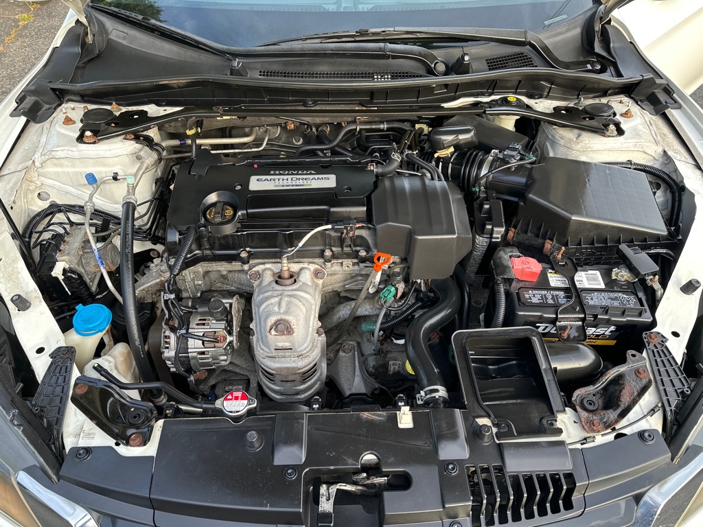 Photo 13 of this HONDA ACCORD